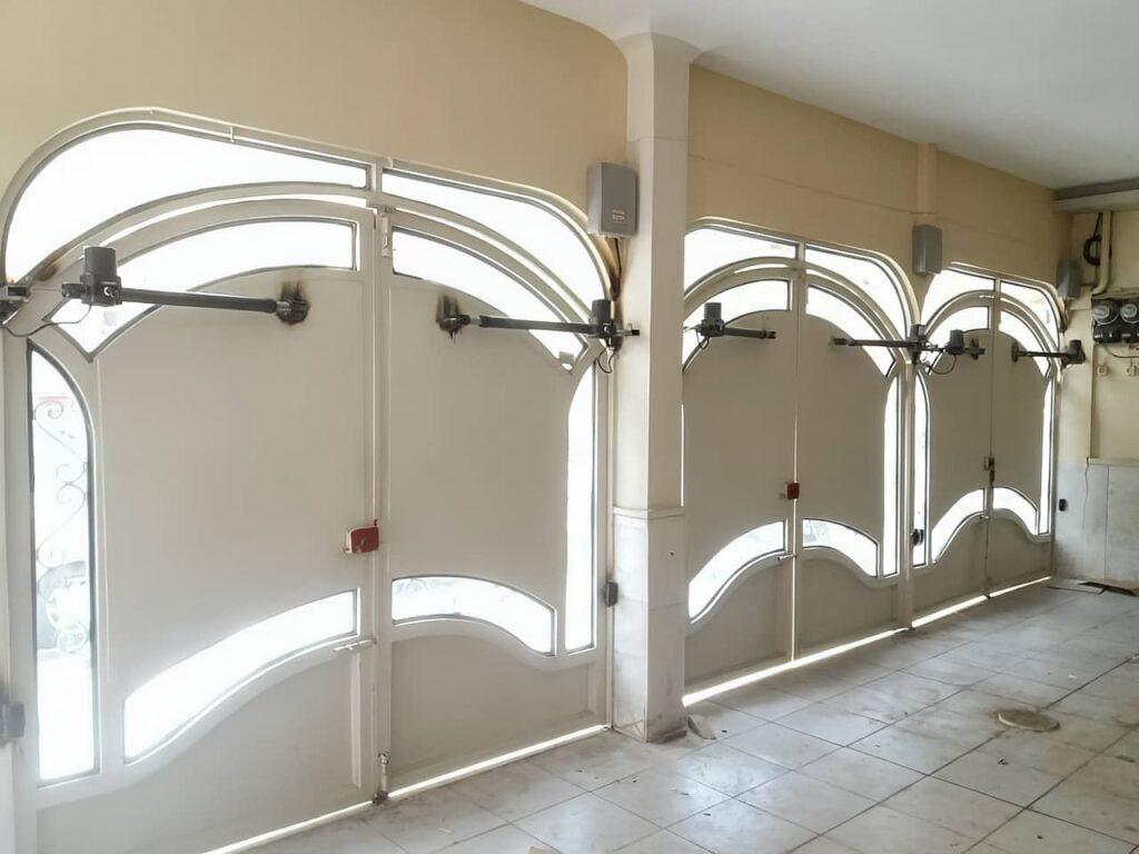 نصب و سفارش جک درب برقی پارکینگ در یزد