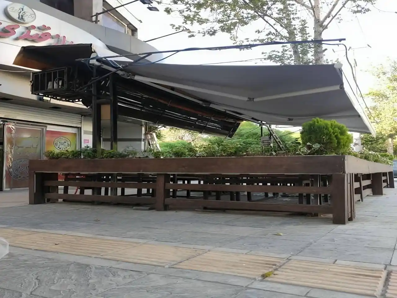 سایبان برقی یزد برای استفاده&zwnj;های عمومی