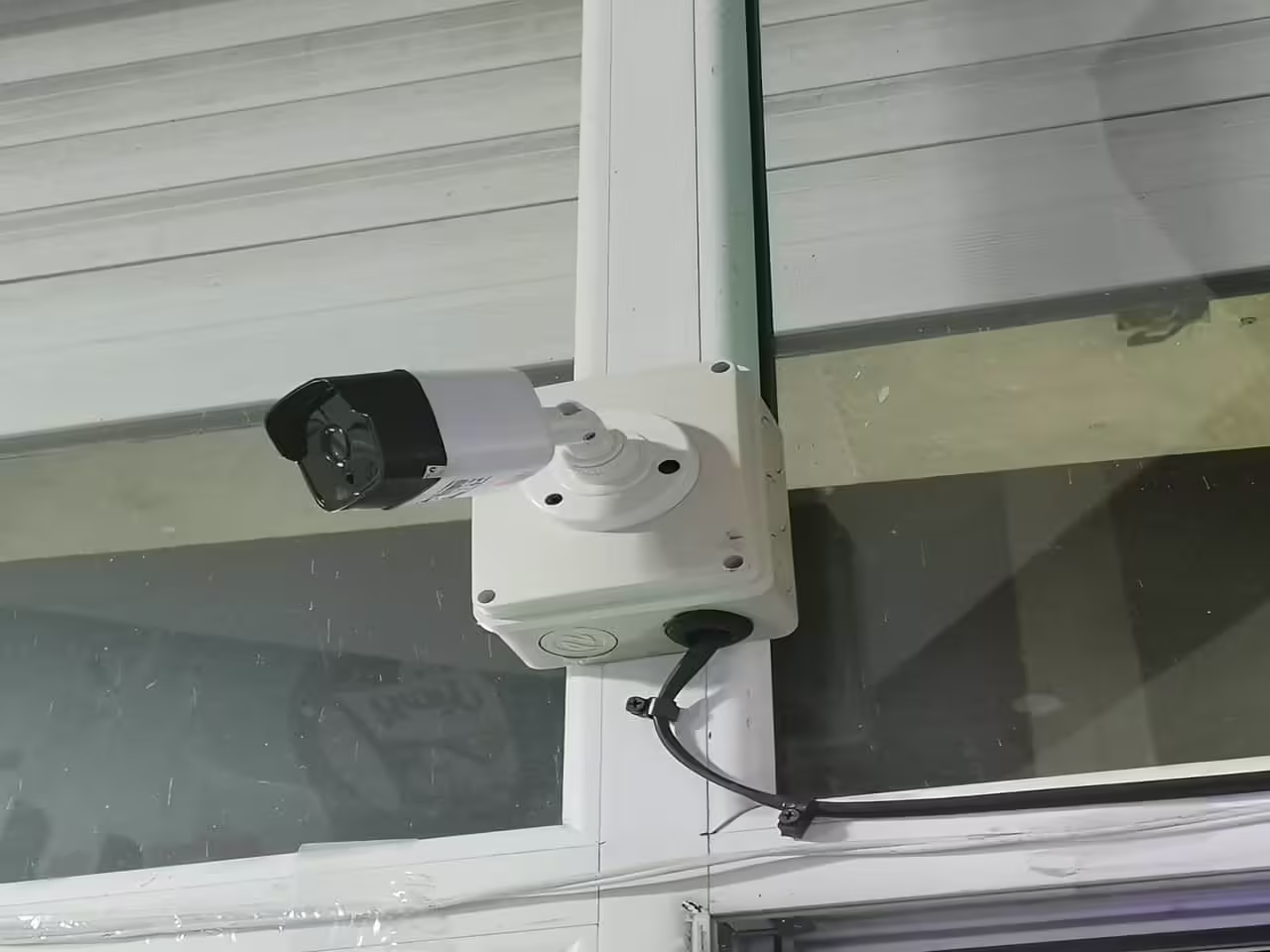 دوربین مدار بسته ضد سرقت ساختمان 314 دوربین مداربسته بی سیم ارزان قیمت در بافق