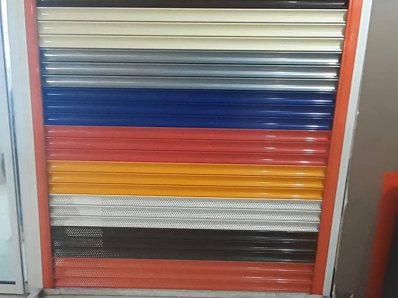 حفاظ کرکره برقی درب آپارتمان در خاتم