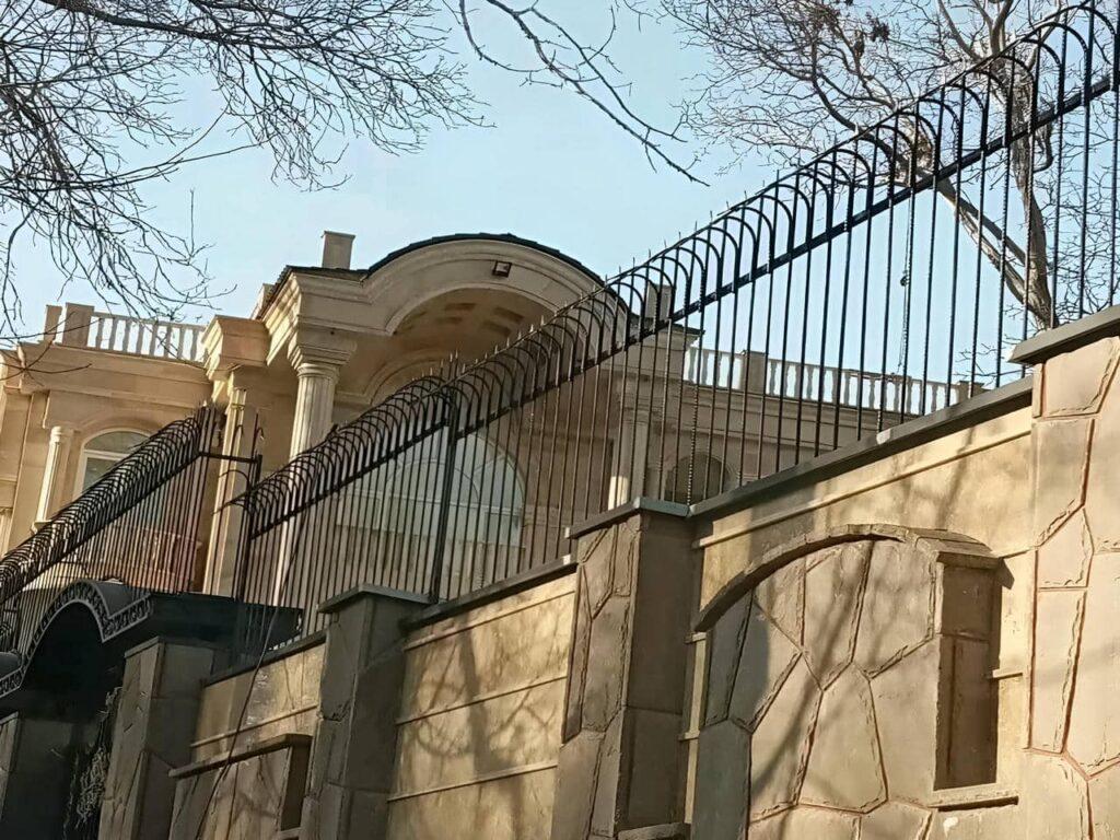 حفاظ سرنیزه ای آبشاری و سنتی در اردکان