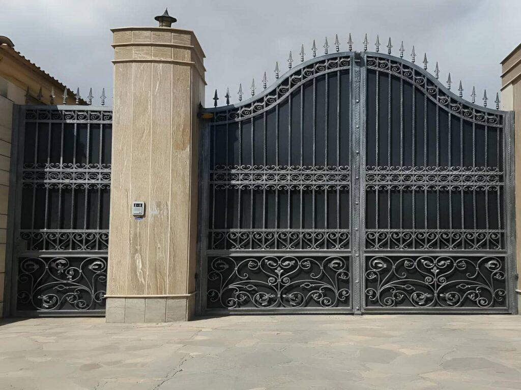 قیمت انواع درب حیاط در بافق