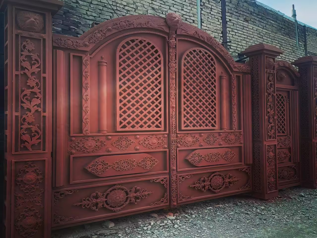 درب پارکینگ جنوبی و شمالی در ابرکوه