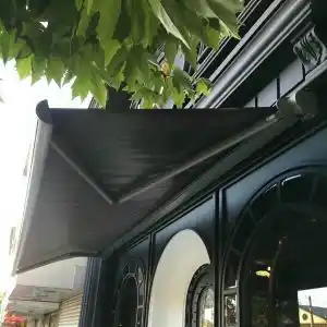 نصب سایبان برقی در فضاهای تجاری یزد