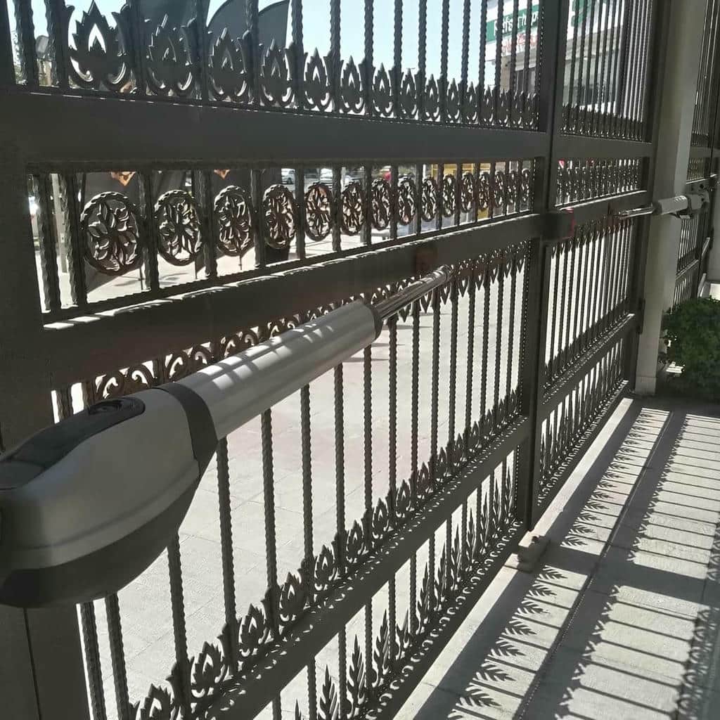 عوامل مؤثر در قیمت جک درب پارکینگی یزد