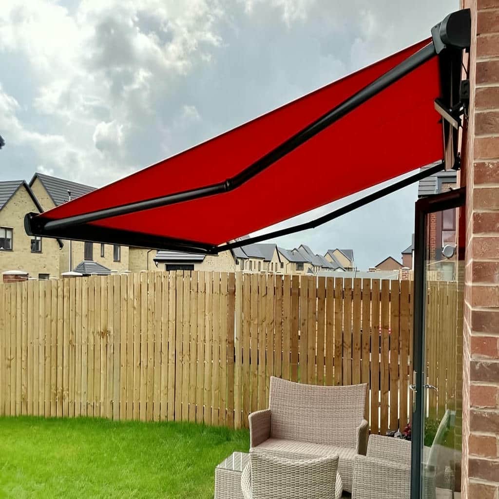 قیمت سایبان برقی روف گاردن در یزد