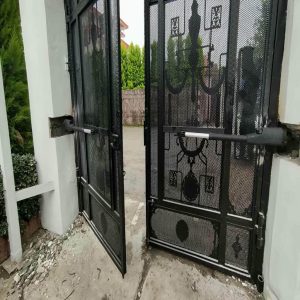 اشتباهات رایج در نصب جک درب پارکینگ در شهر یزد