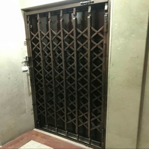 حفاظ آکاردئونی تمام گل دوبل چهار جداره تسمه 2.5 سانتی متر پرچ مخفی در یزد؛ اوج امنیت با طراحی مدرن