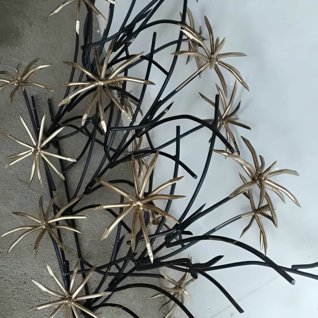 حفاظ نخل مرداب در یزد؛ ترکیبی از زیبایی و امنیت برای دیوار ساختمان