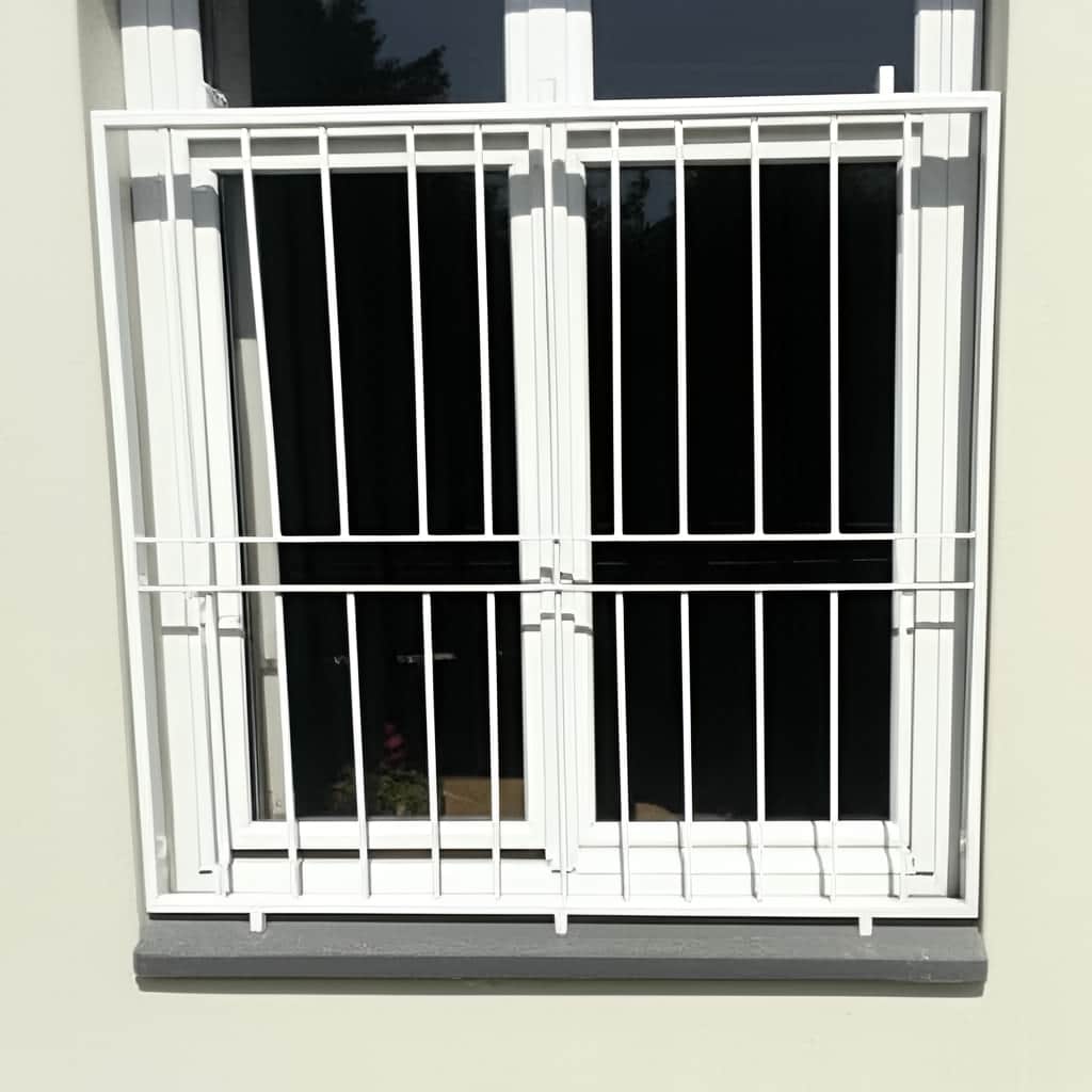 نمونه نصب حفاظ ساده میله افقی روی پنجره دوجداره یزد