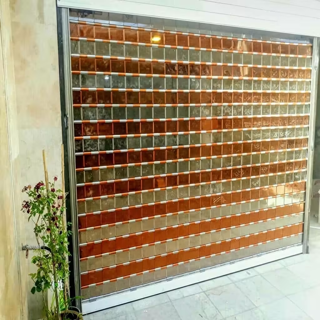 کرکره برقی با تیغه شیشه ای پلی کربنات یزد