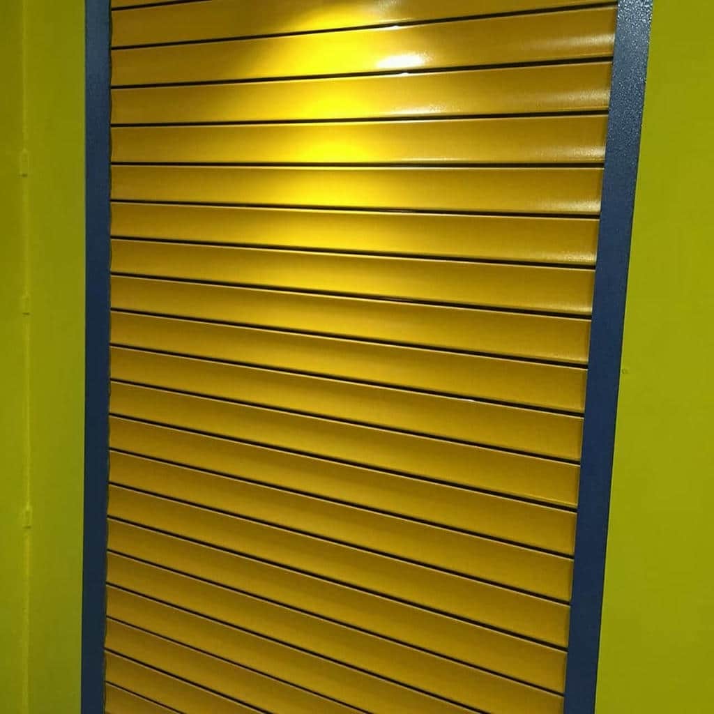 خرید حفاظ کرکره برقی درب ورودی آپارتمان در یزد