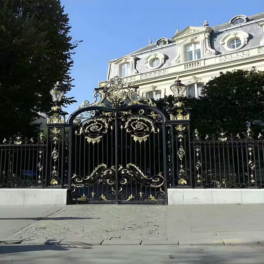 درب فلزی مدرن در یزد درب فلزی مدرن در یزد