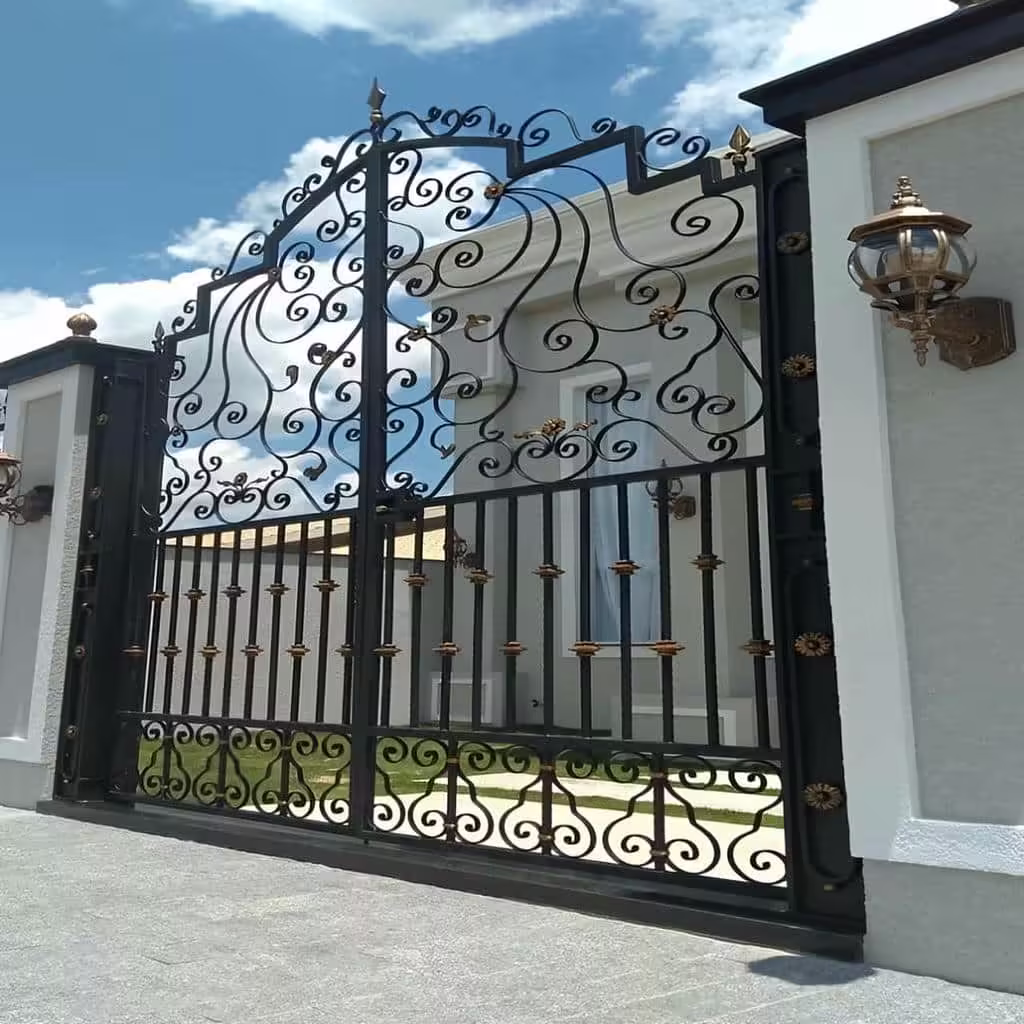 درب فرفورژه با طرح CNC در یزد درب فرفورژه با طرح CNC در یزد