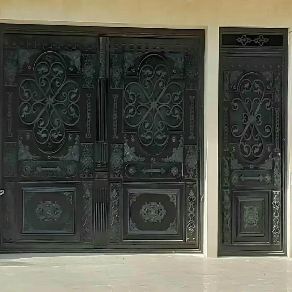 درب فلزی پارکینگ مدرن در یزد درب فلزی پارکینگ مدرن در یزد