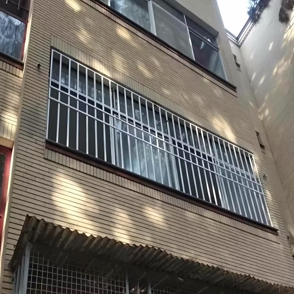 حفاظ پنجره ساده در یزد