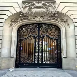 درب پارکینگ فلزی ساختمان در یزد