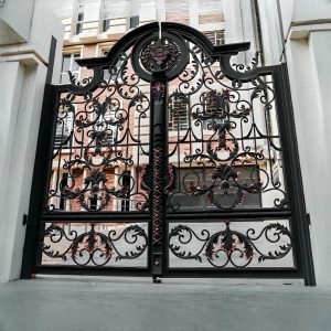 درب فلزی ترک فرفورژه در یزد