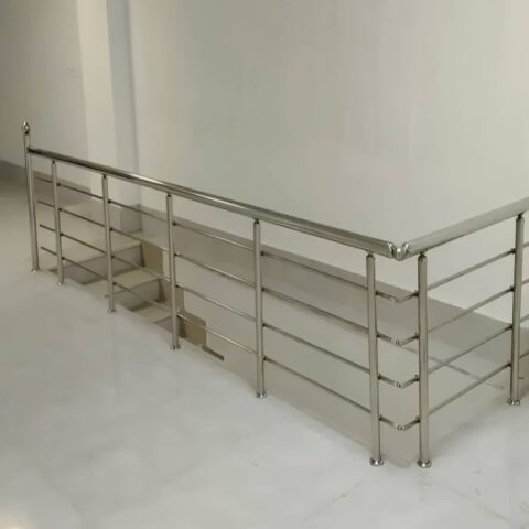 هندریل استیل دیواری در یزد با نصب محکم برای راهرو هندریل استیل دیواری محکم در یزد