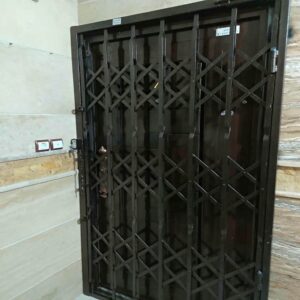 11 طرح حفاظ آکاردئونی درب واحد مسکونی در یزد