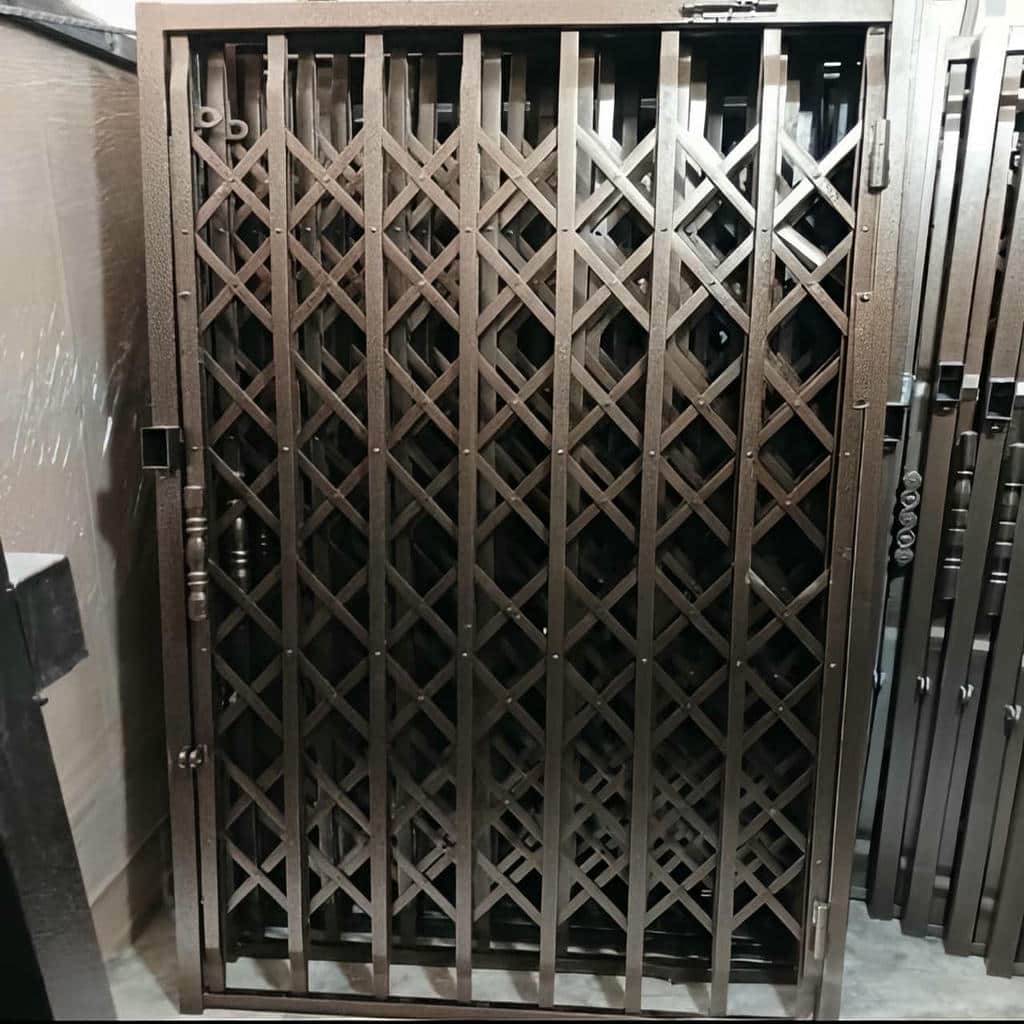 تولید حفاظ آکاردئونی طرح دار لوزی در یزد با پروفیل متناسب تولید حفاظ آکاردئونی طرح دار لوزی در یزد با پروفیل متناسب