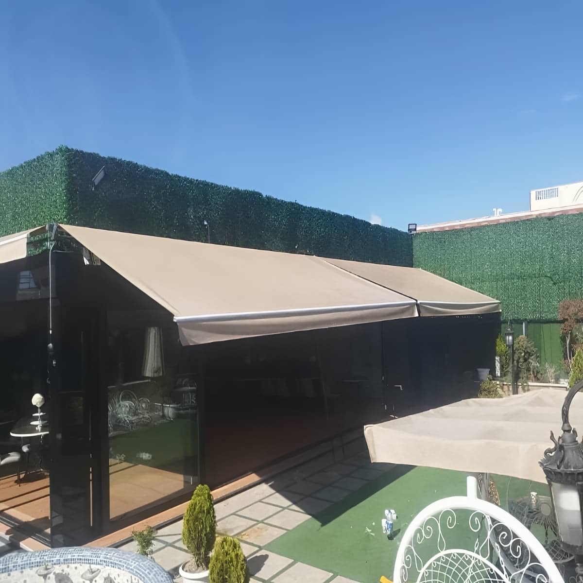 سایبان برقی در یزد