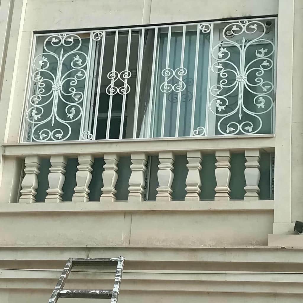 اجرای حفاظ پنجره دوجداره ضد سرقت متناسب با نما در یزد