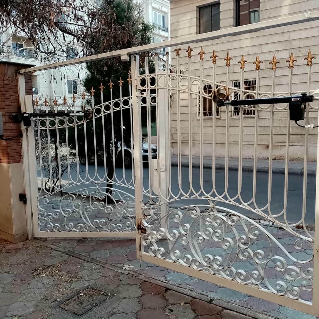 فروش جک درب حیاط سنگین متناسب با عرض لنگه در یزد