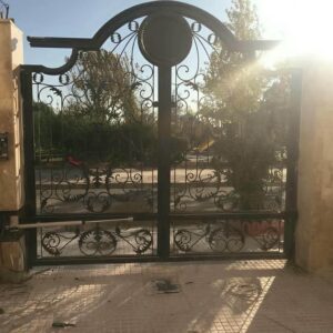 13 طرح درب پارکینگ جک دار بازویی در یزد