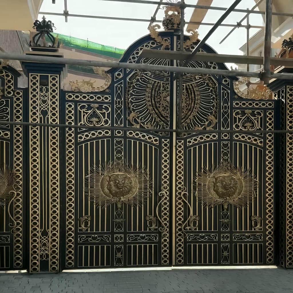 سفارش درب ویلایی برش لیزری با خطوط هندسی در یزد سفارش درب ویلایی برش لیزری با خطوط هندسی در یزد