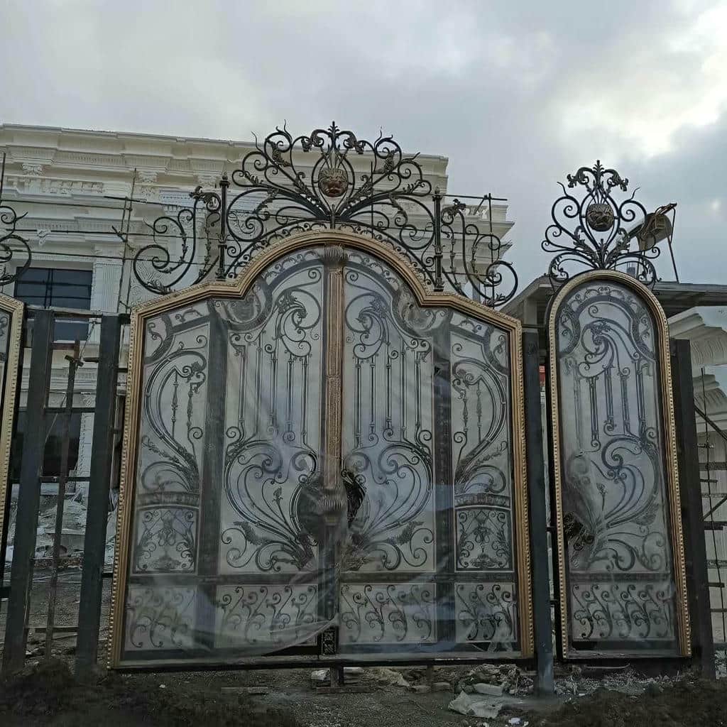 قیمت درب پارکینگ ساده پروفیلی بر اساس سفارش در یزد قیمت درب پارکینگ ساده پروفیلی بر اساس سفارش در یزد