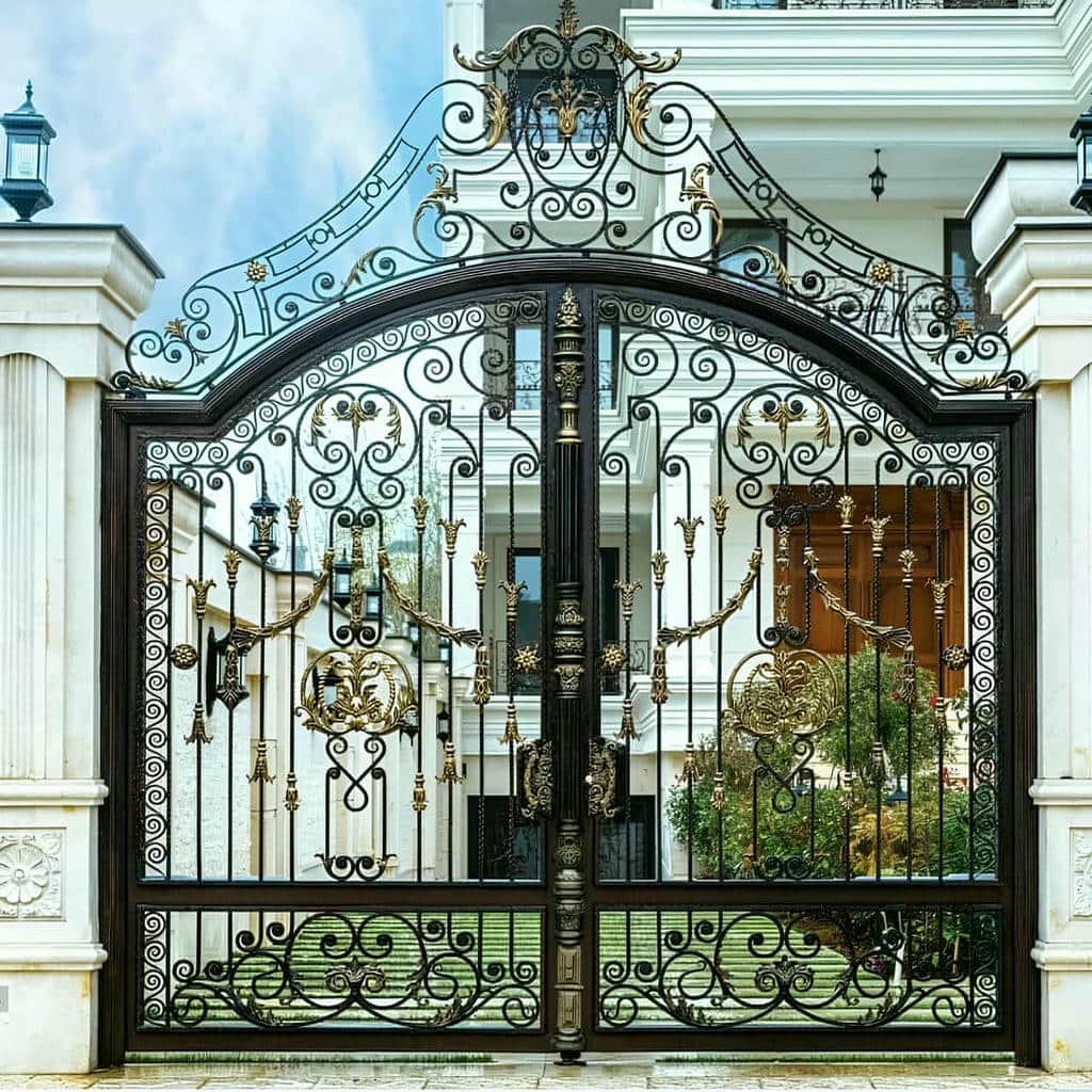 قیمت درب حیاط ورودی محوطه بر اساس مشخصات سفارش در یزد