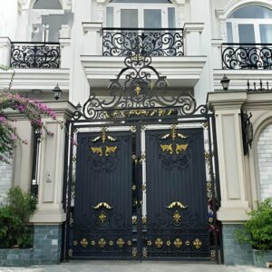 13 مدل درب پارکینگ عریض ماشین رو در یزد