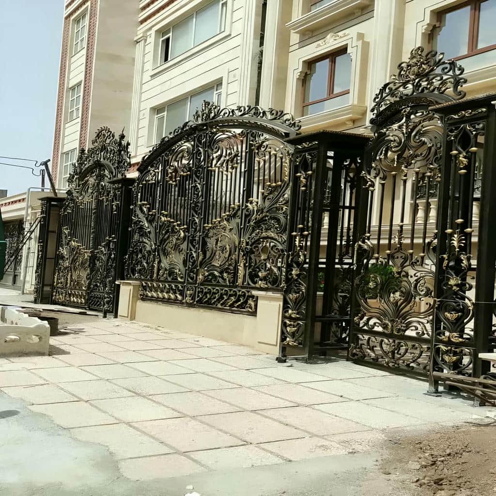 قیمت درب پارکینگ فلزی نمای ساختمان بر اساس سفارش در یزد