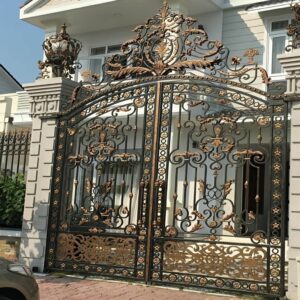 9 نمونه درب ویلایی شیشه خور فریم آهنی در یزد