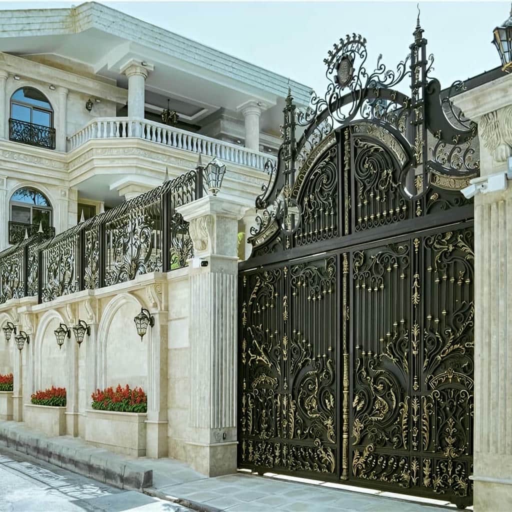 ساخت درب حیاط CNC پنل مشبک با کلاف مقاوم در یزد