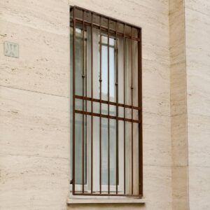 8 مدل حفاظ پنجره ویلایی نمای باغ در یزد