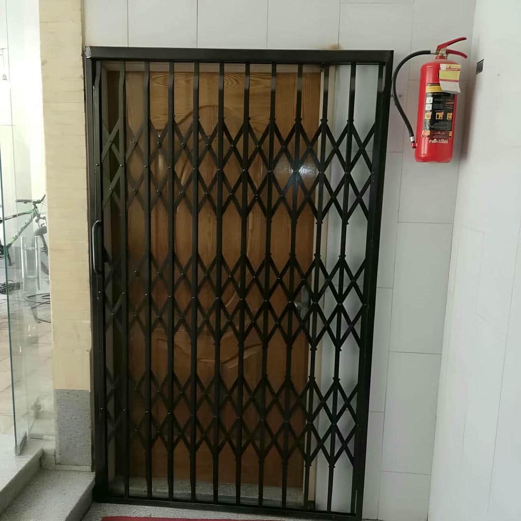 حفاظ ضربدری آکاردئونی با پروفیل فلزی در یزد