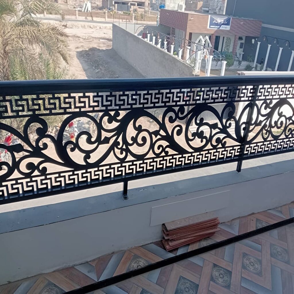 دست انداز راه پله مدرن ساختمان