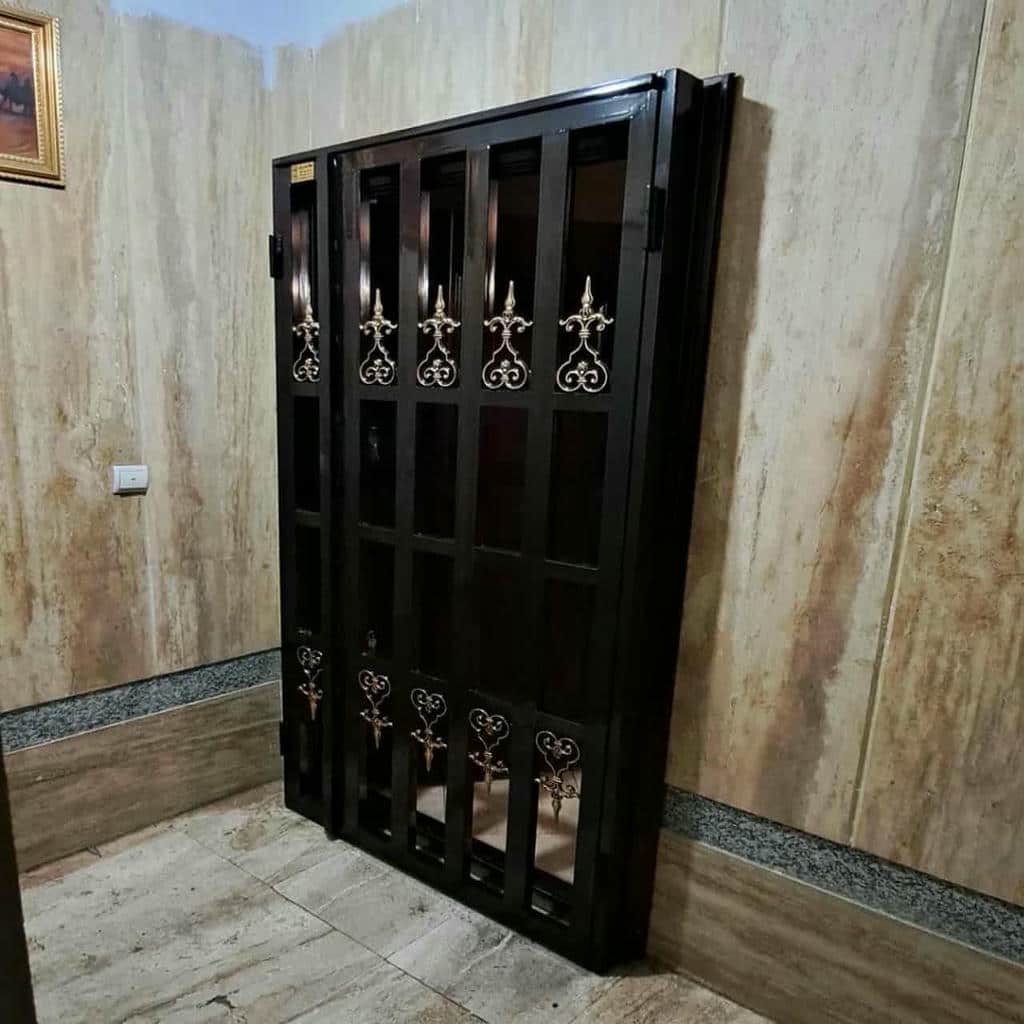 کرکره برقی ریموت دار ورودی مسکونی در یزد