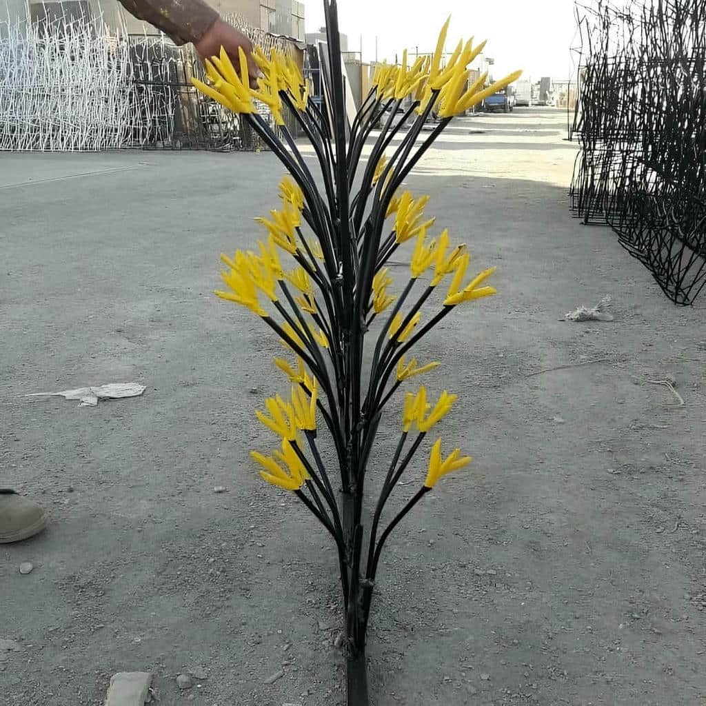 حفاظ دیوار لیلیوم روی نمای مسکونی یزد