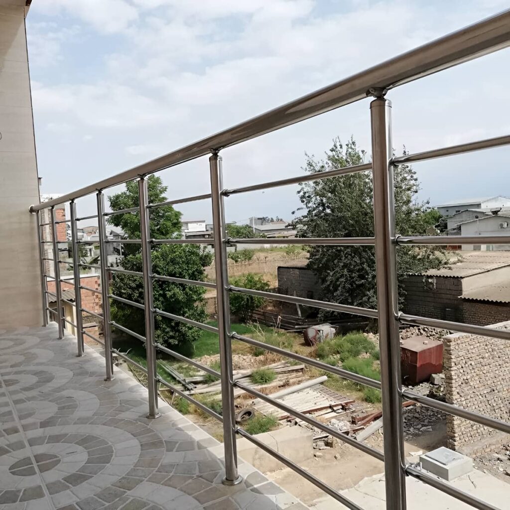 نرده پله مدرن مشکی در یزد