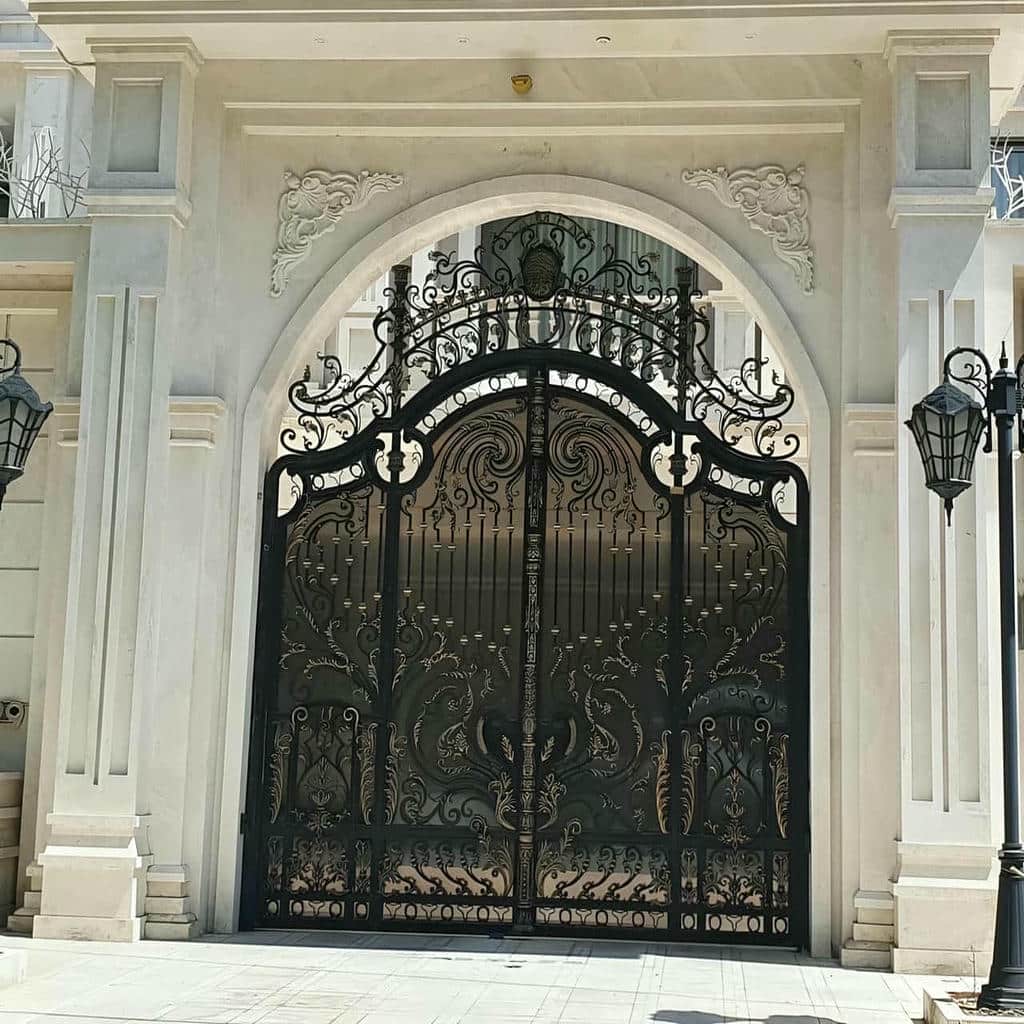 درب پارکینگ مدرن پروژه نوساز در یزد