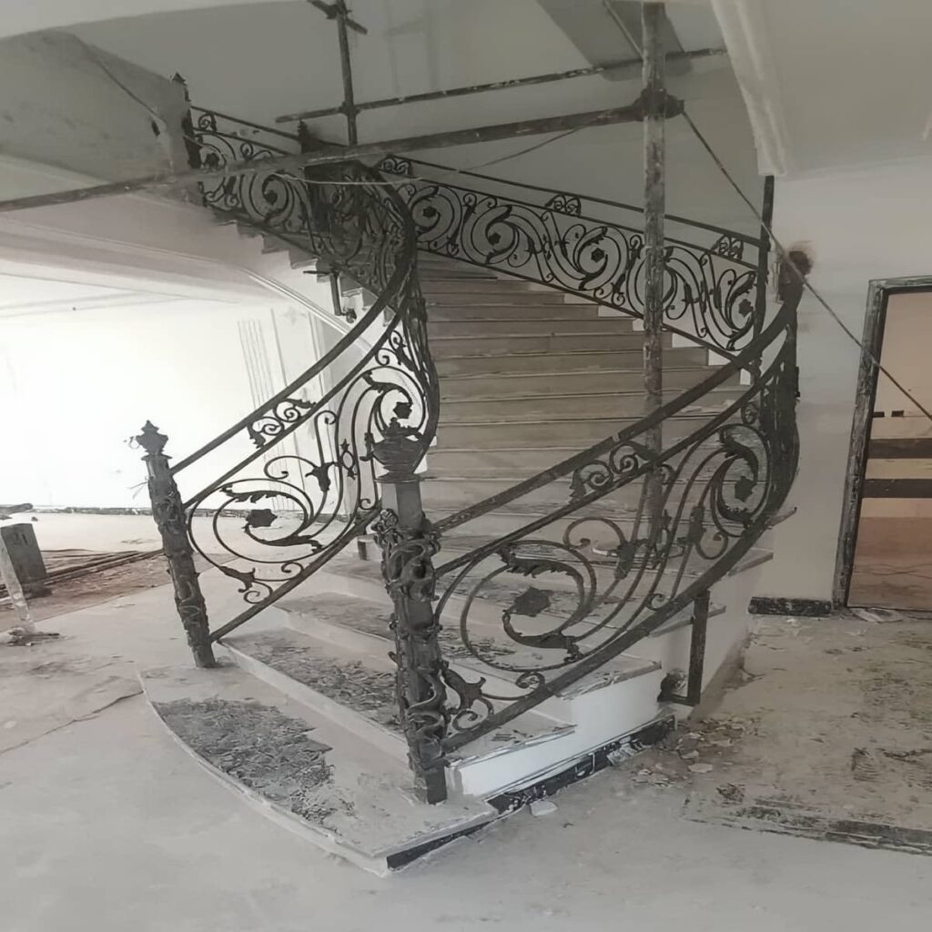 حفاظ پله کلاسیک در یزد